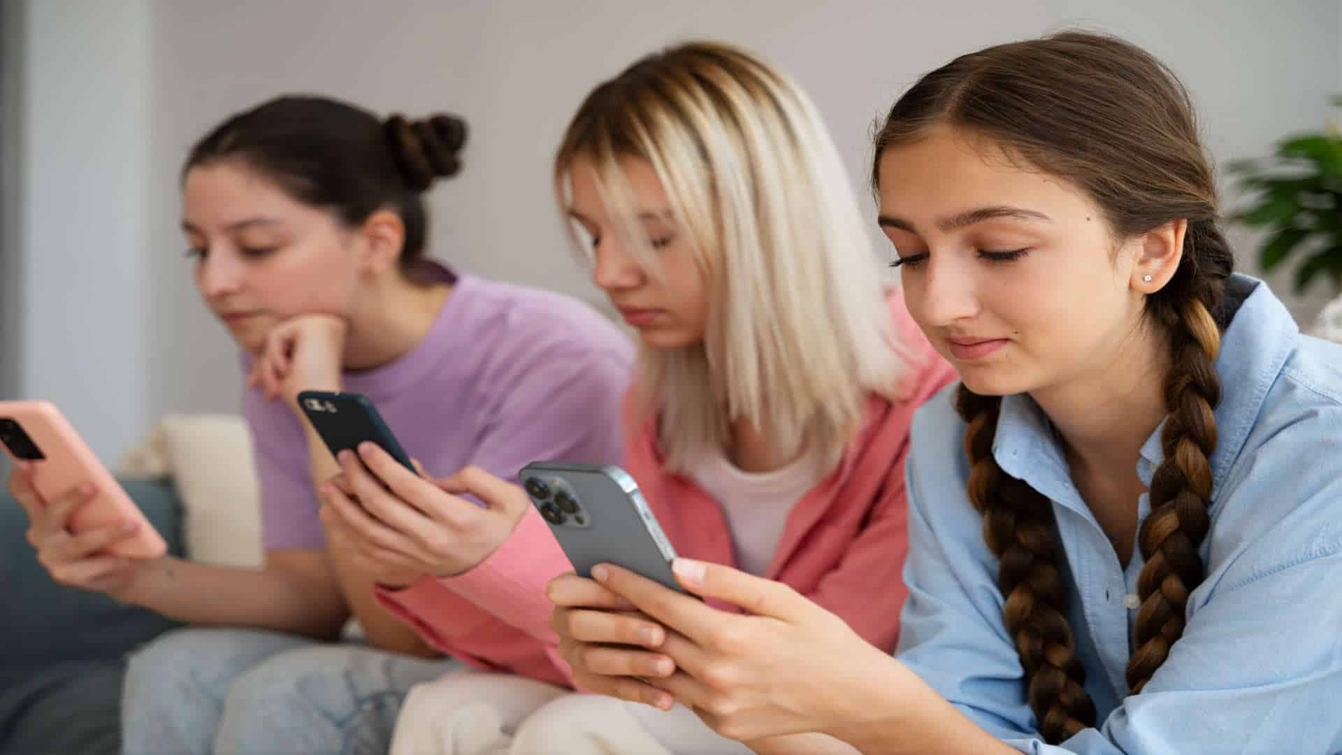 Prohibición del uso del móvil en colegios e institutos
